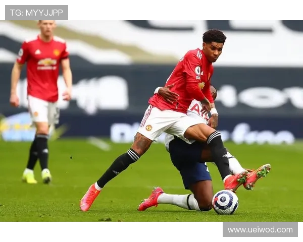 英超争五激烈对抗 热刺巧妙突围实现欧冠梦想